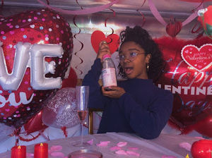 Meet your Posher, Rayna